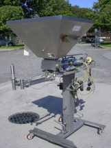 HINDS BOCK DUAL HEAD PISTON FILLER/DEPOSITOR
