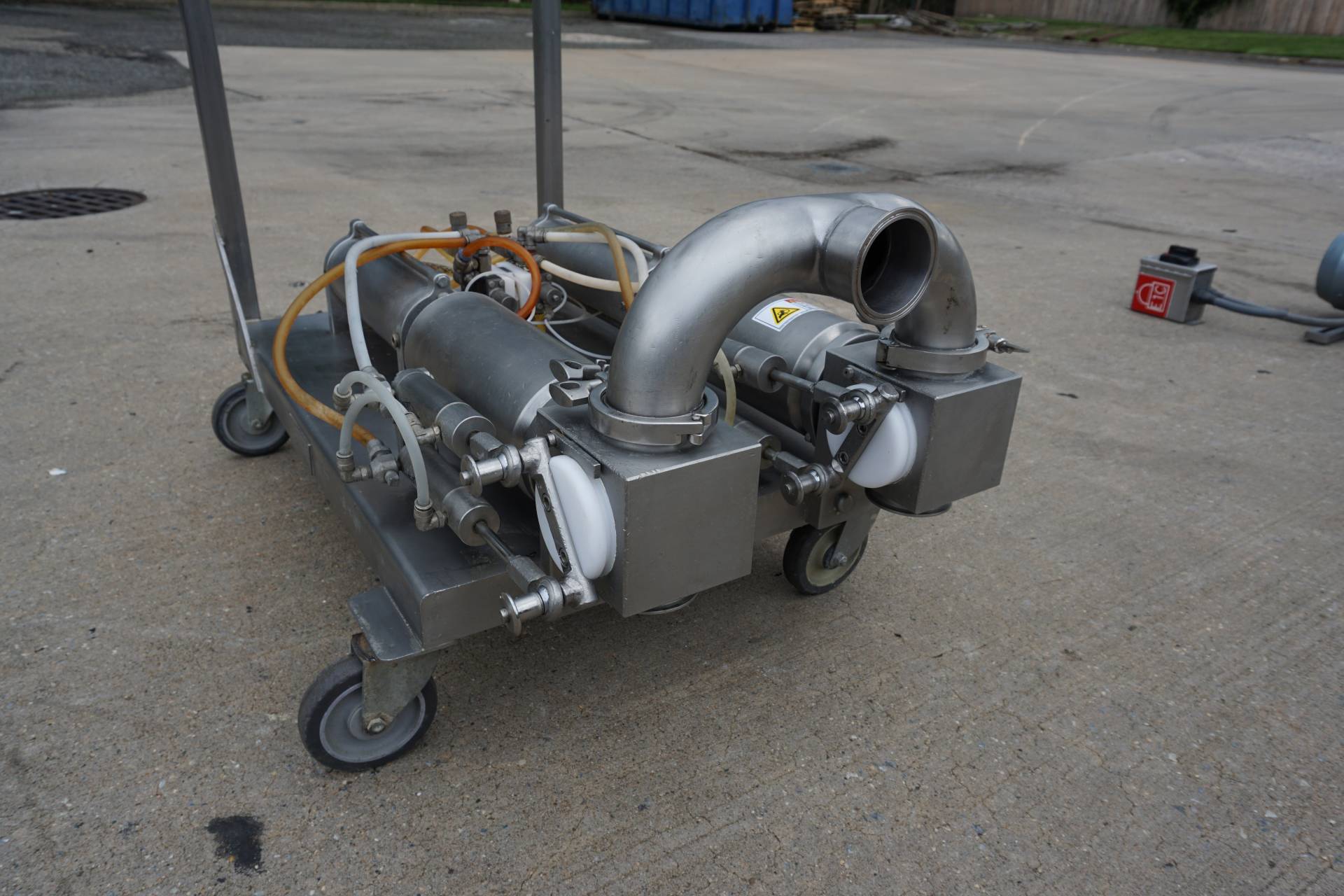 TUCS Twin Piston Filling Station On Portable Cart